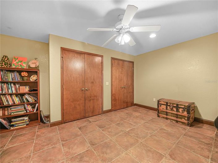 Image No.20-4 Bed Property for sale