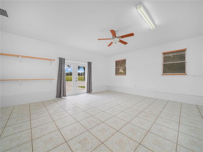 Image No.30-4 Bed Property for sale