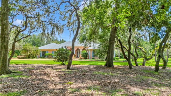 Image No.10-4 Bed Property for sale