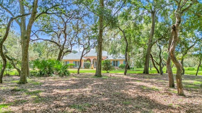 Image No.12-4 Bed Property for sale