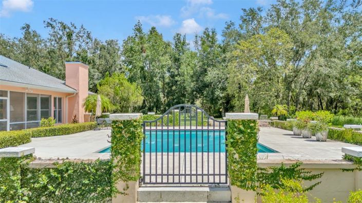 Image No.17-4 Bed Property for sale