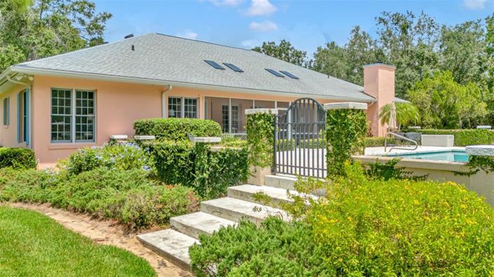 Image No.18-4 Bed House for sale