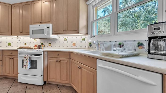 Image No.37-4 Bed Property for sale