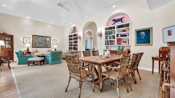 Image No.44-4 Bed Property for sale