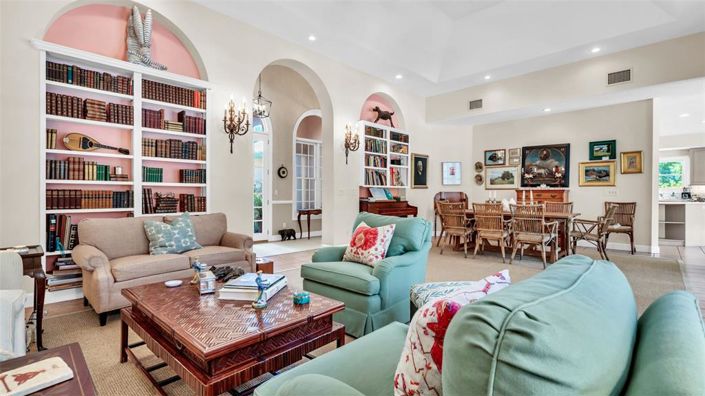 Image No.45-4 Bed Property for sale