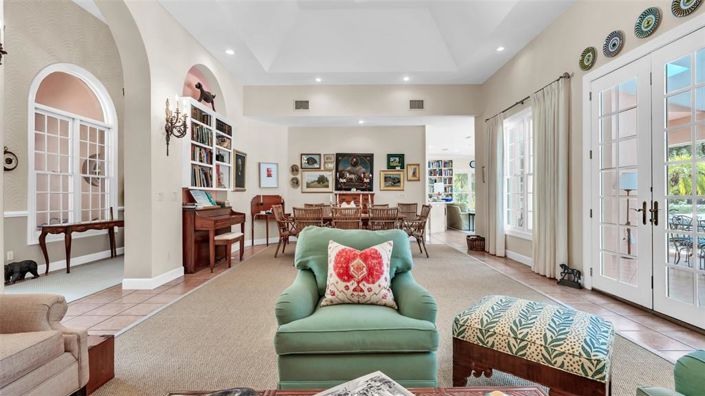 Image No.47-4 Bed Property for sale