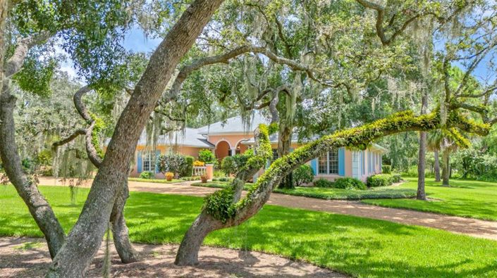 Image No.8-4 Bed Property for sale