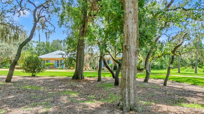 Image No.9-4 Bed Property for sale