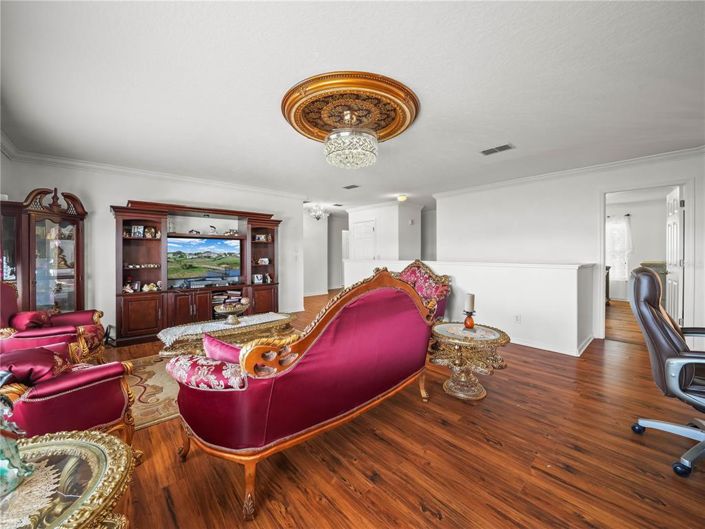 Image No.34-5 Bed Property for sale