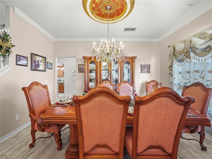 Image No.4-5 Bed Property for sale