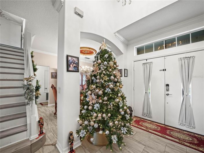 Image No.7-5 Bed Property for sale