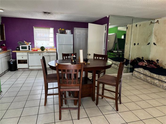 Image No.4-Propriété de 2 chambres à vendre à États-Unis