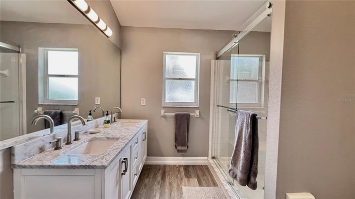 Image No.24-3 Bed House for sale