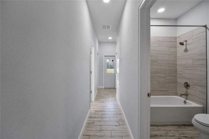 Image No.11-3 Bed House for sale