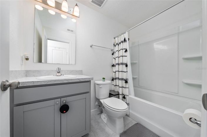 Image No.25-3 Bed Townhouse for sale