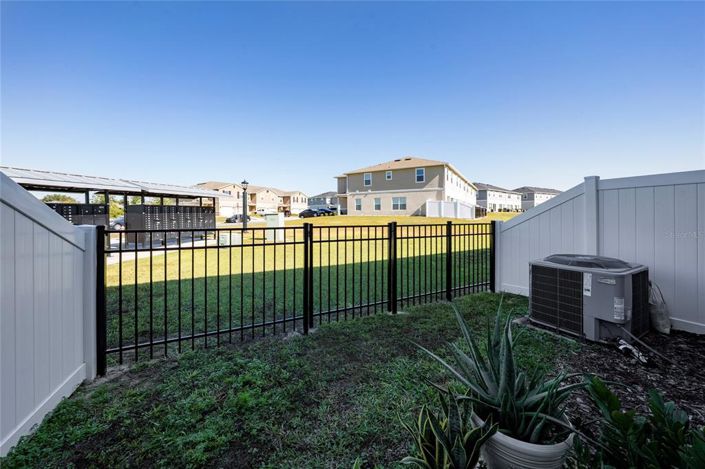 Image No.29-3 Bed Townhouse for sale