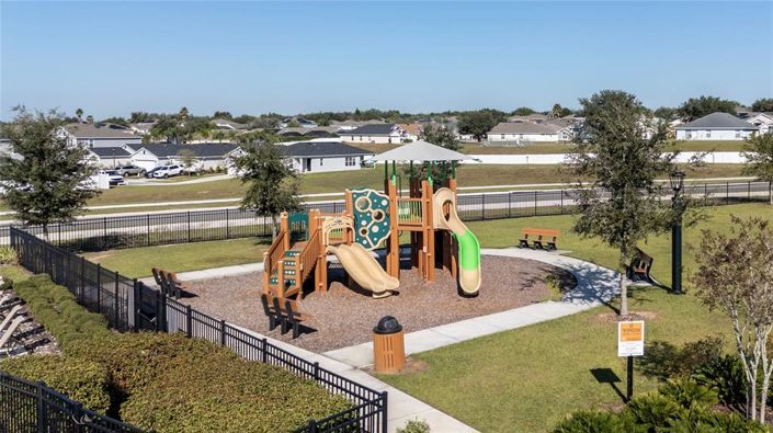 Image No.8-3 Bed Townhouse for sale