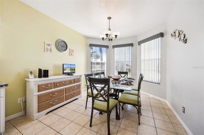 Image No.11-4 Bed House for sale