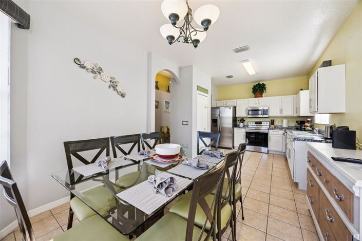 Image No.12-4 Bed Property for sale