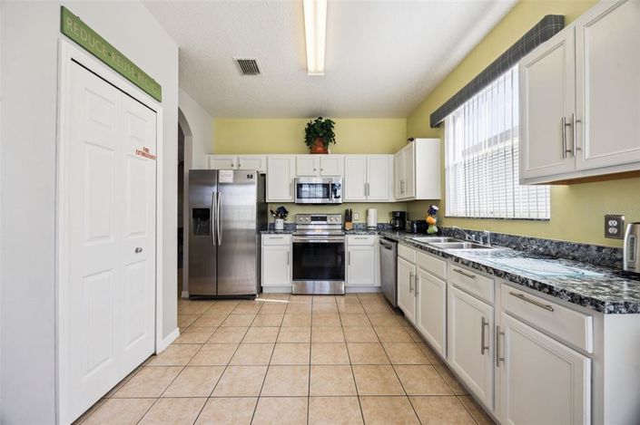 Image No.14-4 Bed House for sale