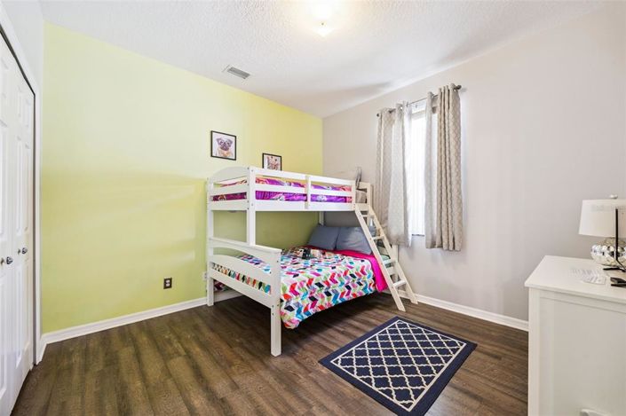 Image No.19-4 Bed House for sale