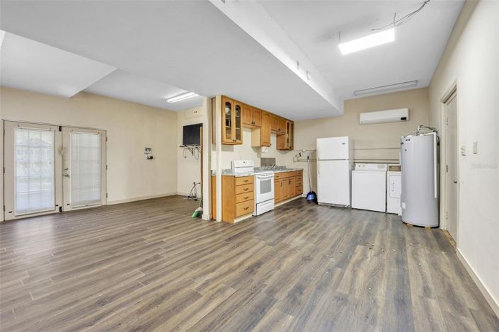 Image No.11-2 Bed House for sale