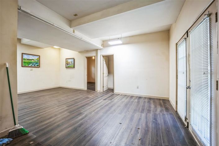 Image No.15-2 Bed House for sale