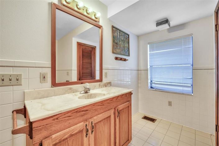 Image No.31-2 Bed House for sale