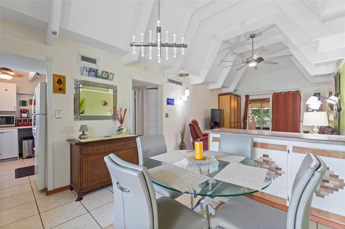 Image No.3-Propriété de 1 chambre à vendre à États-Unis