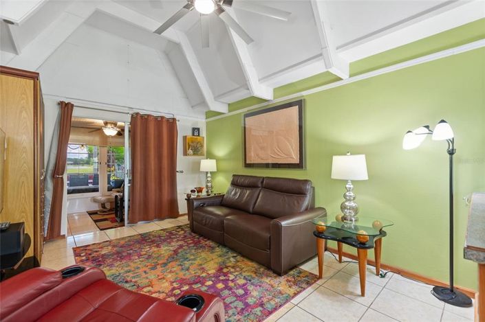 Image No.9-Propriété de 1 chambre à vendre à États-Unis