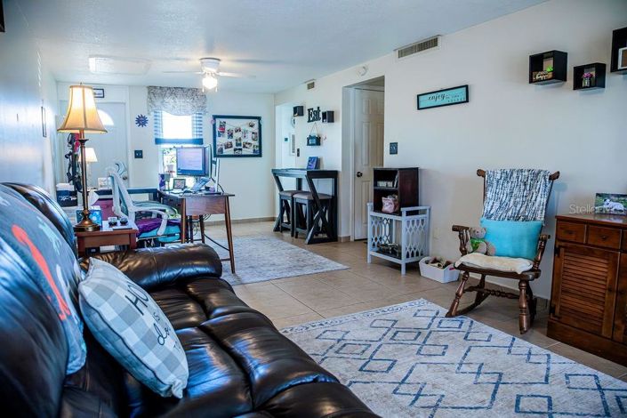 Image No.10-Propriété de 1 chambre à vendre à États-Unis