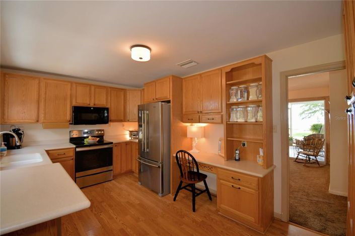 Image No.18-6 Bed Property for sale