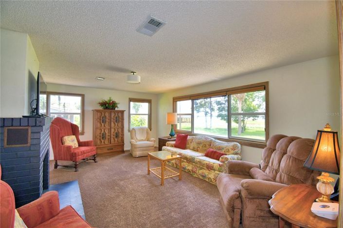 Image No.22-6 Bed Property for sale