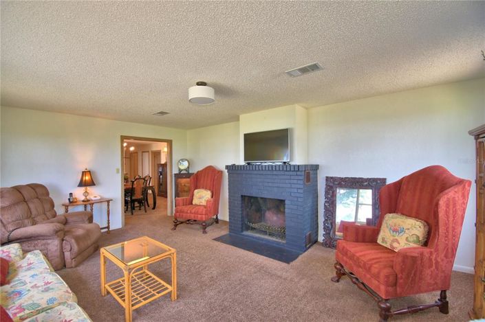 Image No.23-6 Bed Property for sale