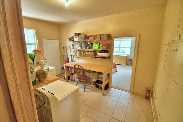 Image No.24-6 Bed Property for sale