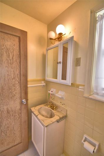 Image No.35-6 Bed House for sale