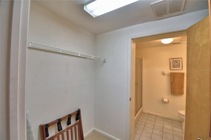 Image No.45-6 Bed Property for sale