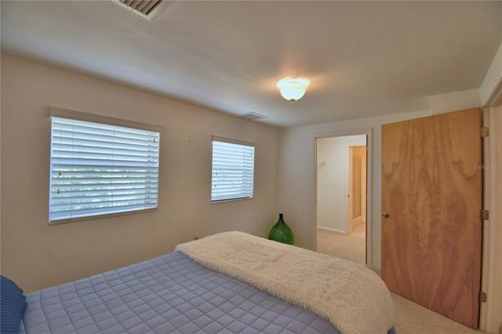 Image No.45-6 Bed House for sale