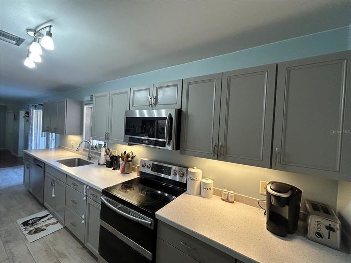 Image No.8-3 Bed House for sale