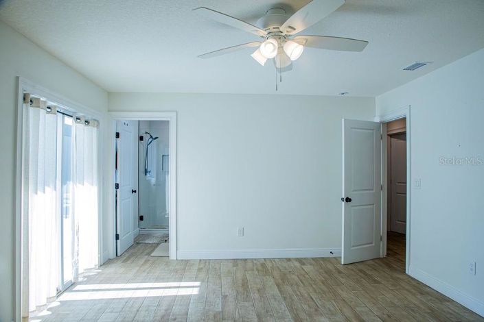 Image No.38-4 Bed Property for sale