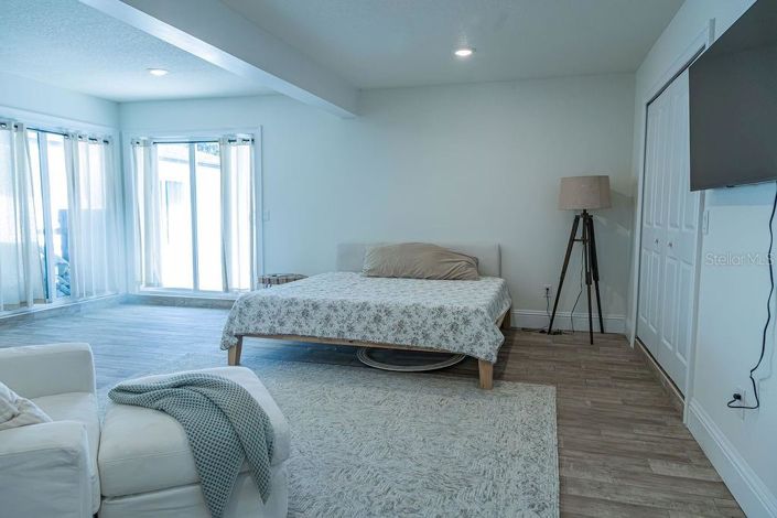 Image No.8-4 Bed Property for sale