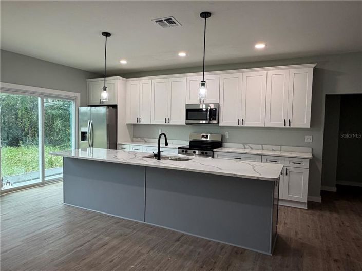 Image No.5-4 Bed Property for sale