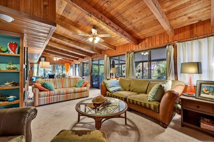 Image No.16-3 Bed Property for sale