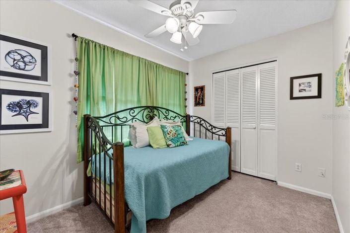 Image No.32-3 Bed Property for sale