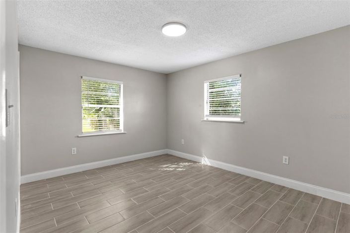 Image No.14-Propriété de 3 chambres à vendre à États-Unis