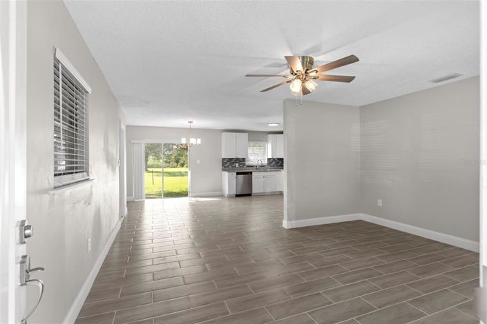 Image No.6-Propriété de 3 chambres à vendre à États-Unis