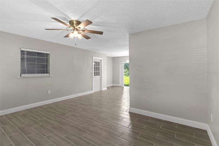 Image No.8-Propriété de 3 chambres à vendre à États-Unis