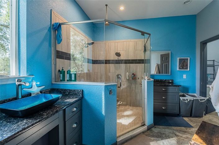 Image No.21-2 Bed Property for sale