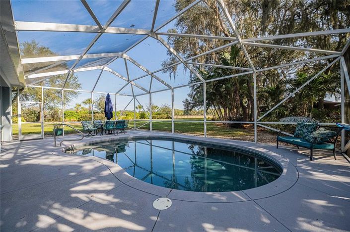 Image No.26-2 Bed Property for sale