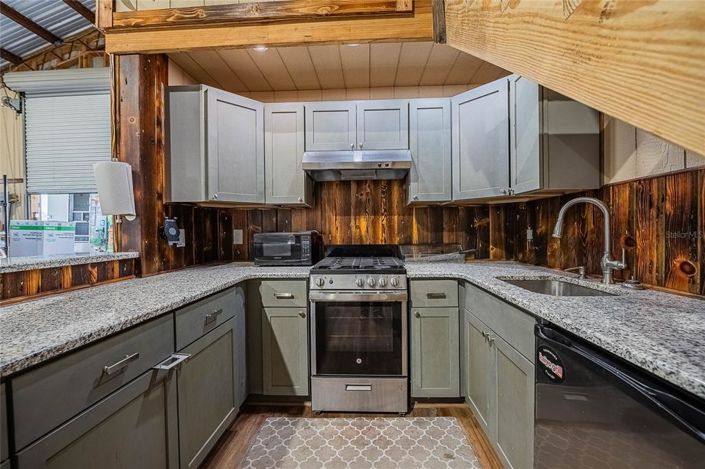 Image No.41-2 Bed Property for sale